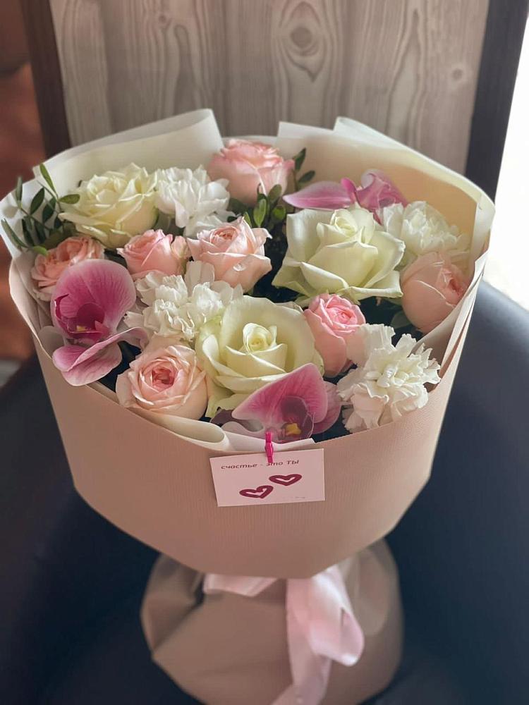 Букет цветов из: Орхидеи, Розы и Гвоздики в Архипо-Осиповка