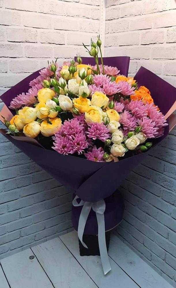Букет цветов из: Хризантемы и Розы в Архипо-Осиповка