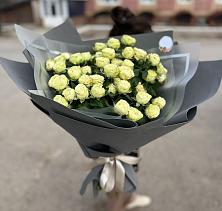 Букет Белые кустовые розы Солинеро в Архипо-Осиповка