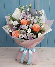 Букет цветов из:  Лизиантусы, Розы, Альстромерии и Гипсофила в Архипо-Осиповка