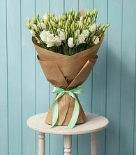 Букет цветов из:  Лизиантусы в Архипо-Осиповка