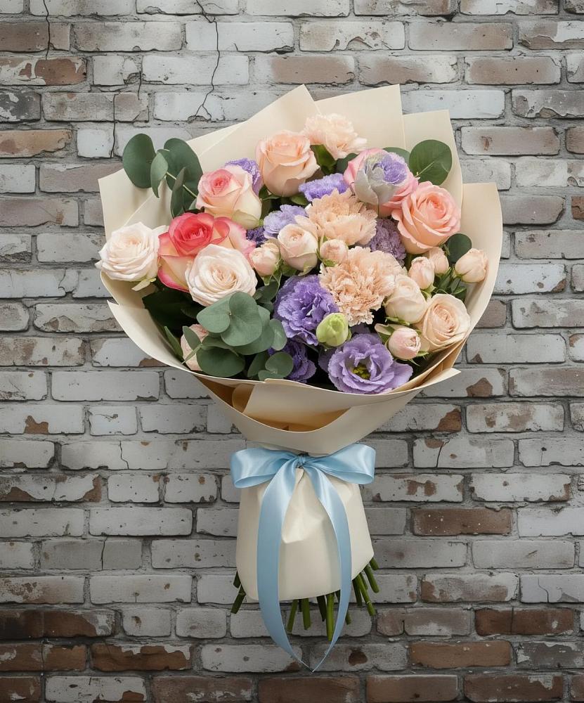 Букет цветов из: Розы, Лизиантусы и Гвоздики в Архипо-Осиповка