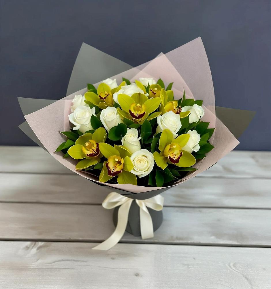 Букет цветов из: Орхидеи и Розы в Архипо-Осиповка