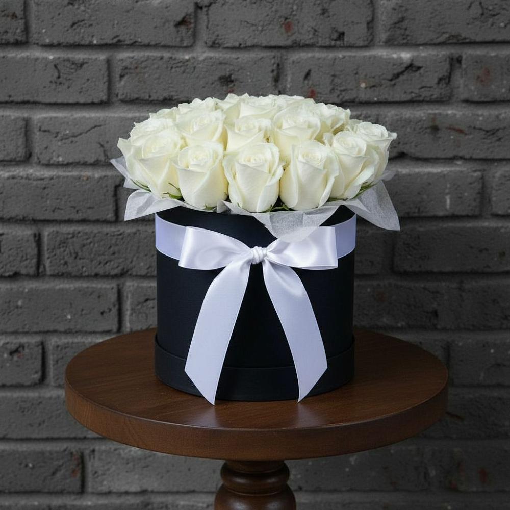 Цветочная композиция из Розы в шляпной коробке в Архипо-Осиповка