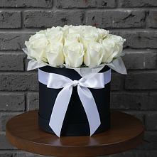 Цветочная композиция из Розы в шляпной коробке в Архипо-Осиповка